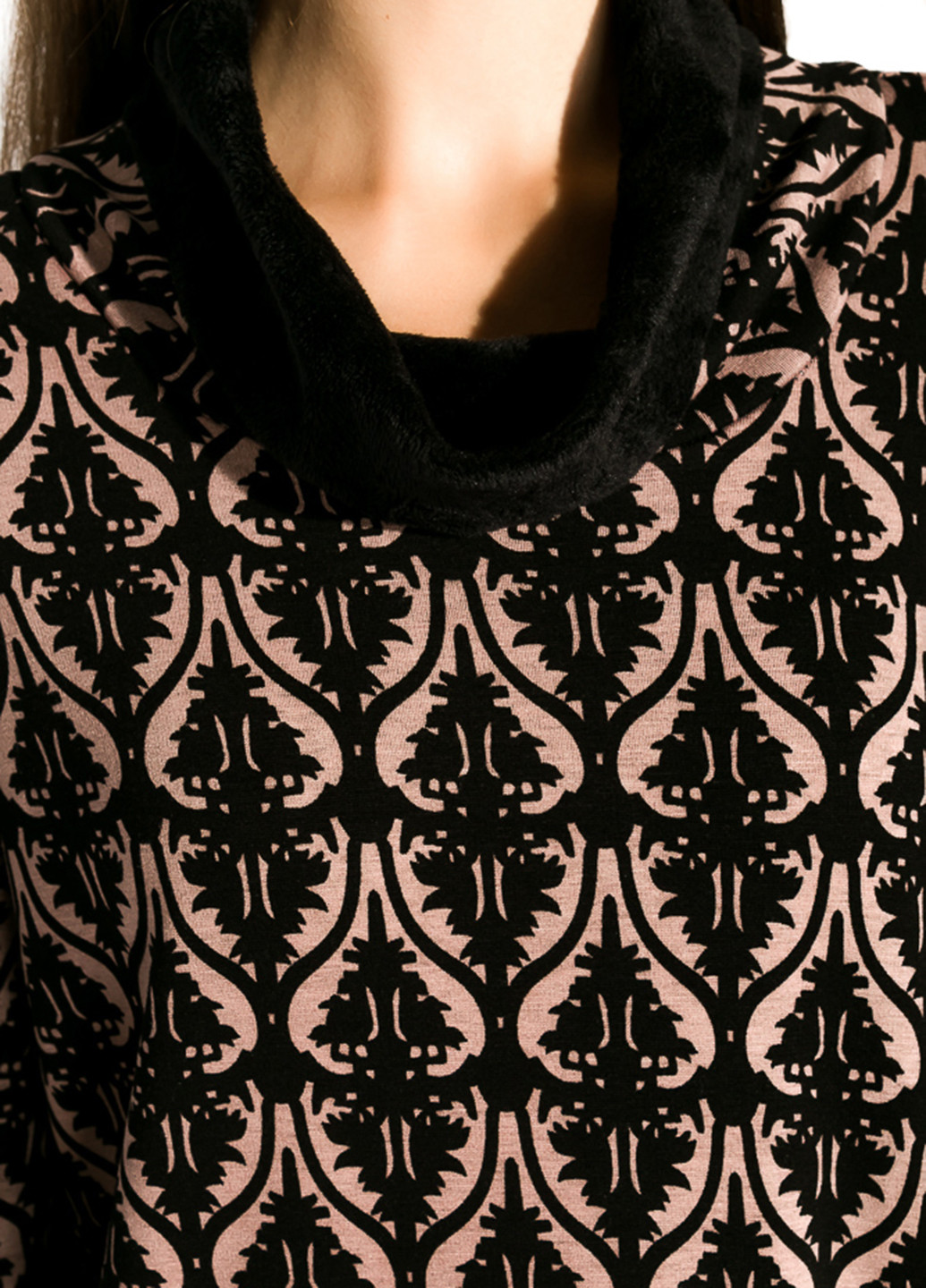 Черное кэжуал платье Time of Style с абстрактным узором