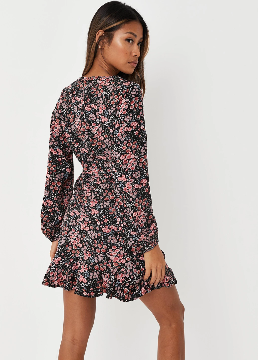 Черное кэжуал платье Missguided с цветочным принтом