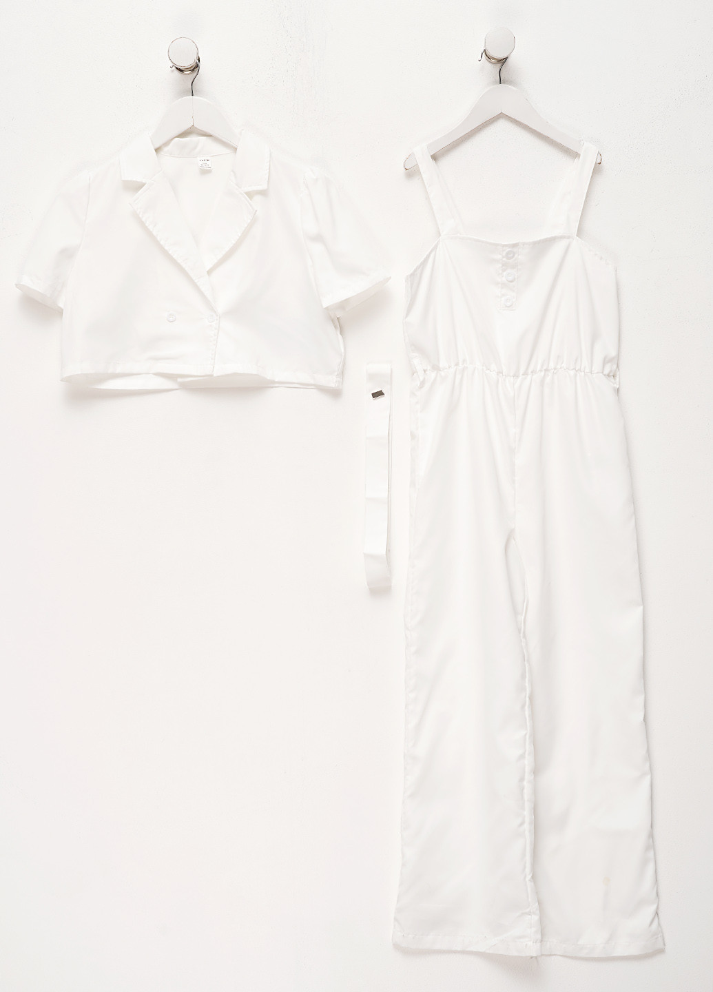 Белый летний костюм (жакет, комбинезон) SHEIN