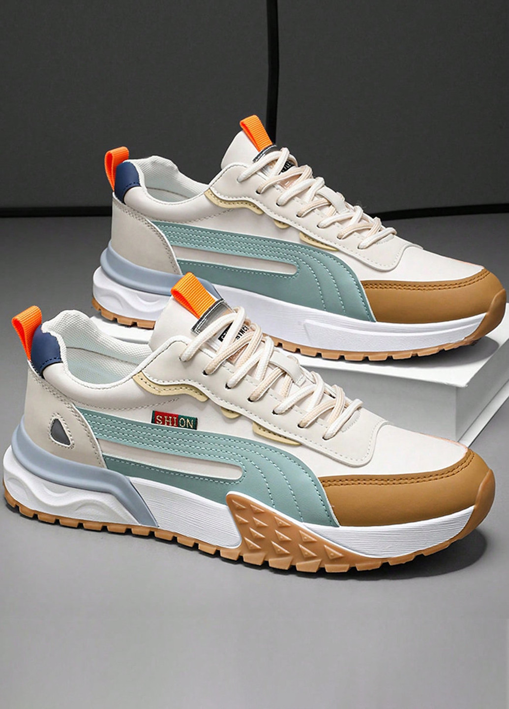 Цветные демисезонные кроссовки SHEIN