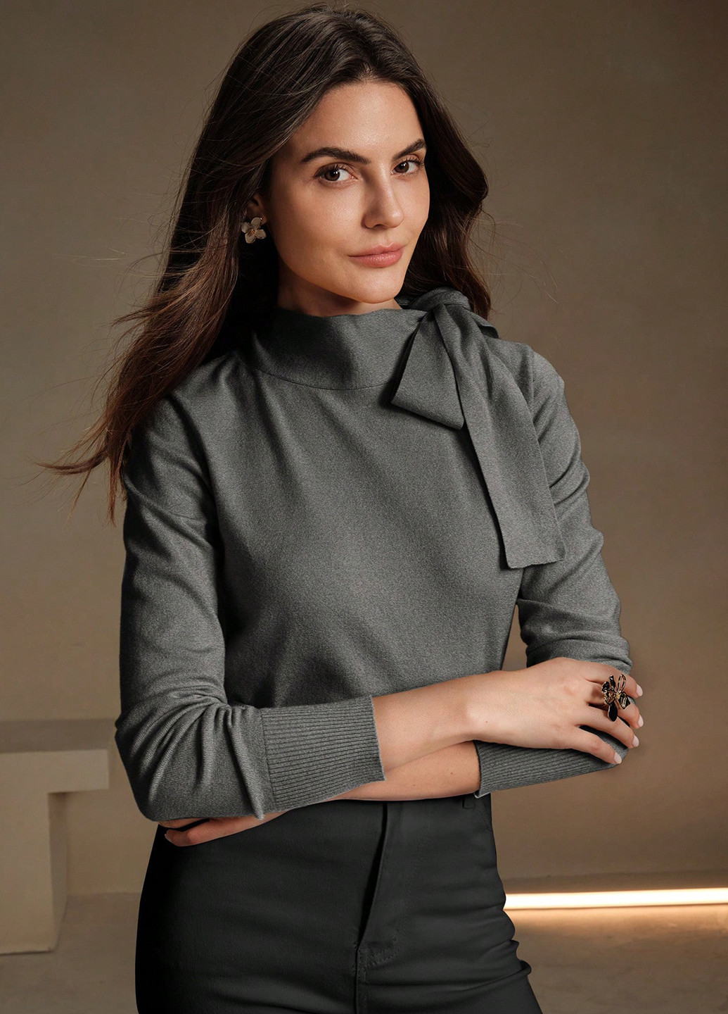 Серый демисезонный свитер SHEIN