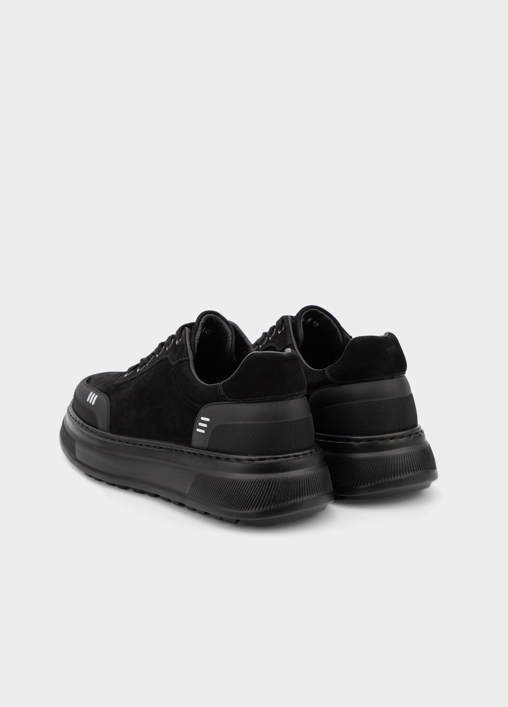 Черные демисезонные кроссовки URBAN TRACE