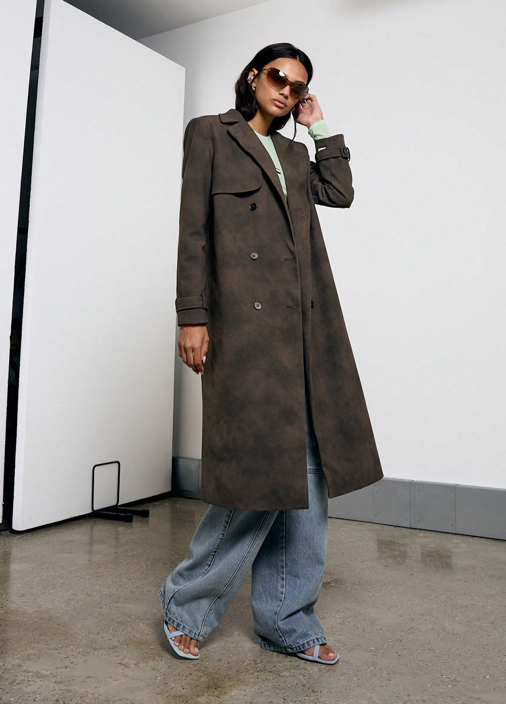 Черное демисезонное Пальто двубортное SHEIN