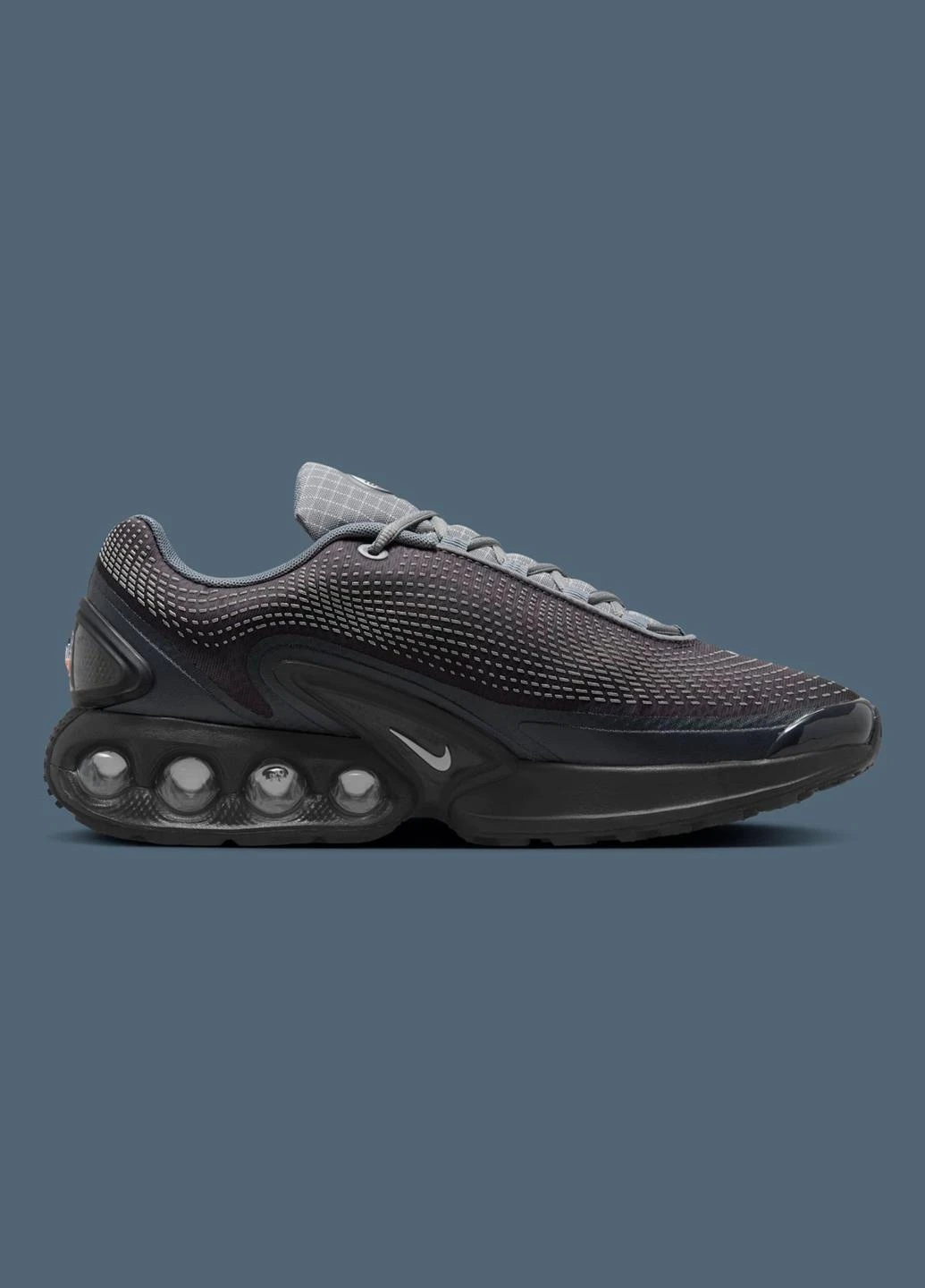 Сірі кросівки hq3816-001 демісезон Nike Air Max Dn