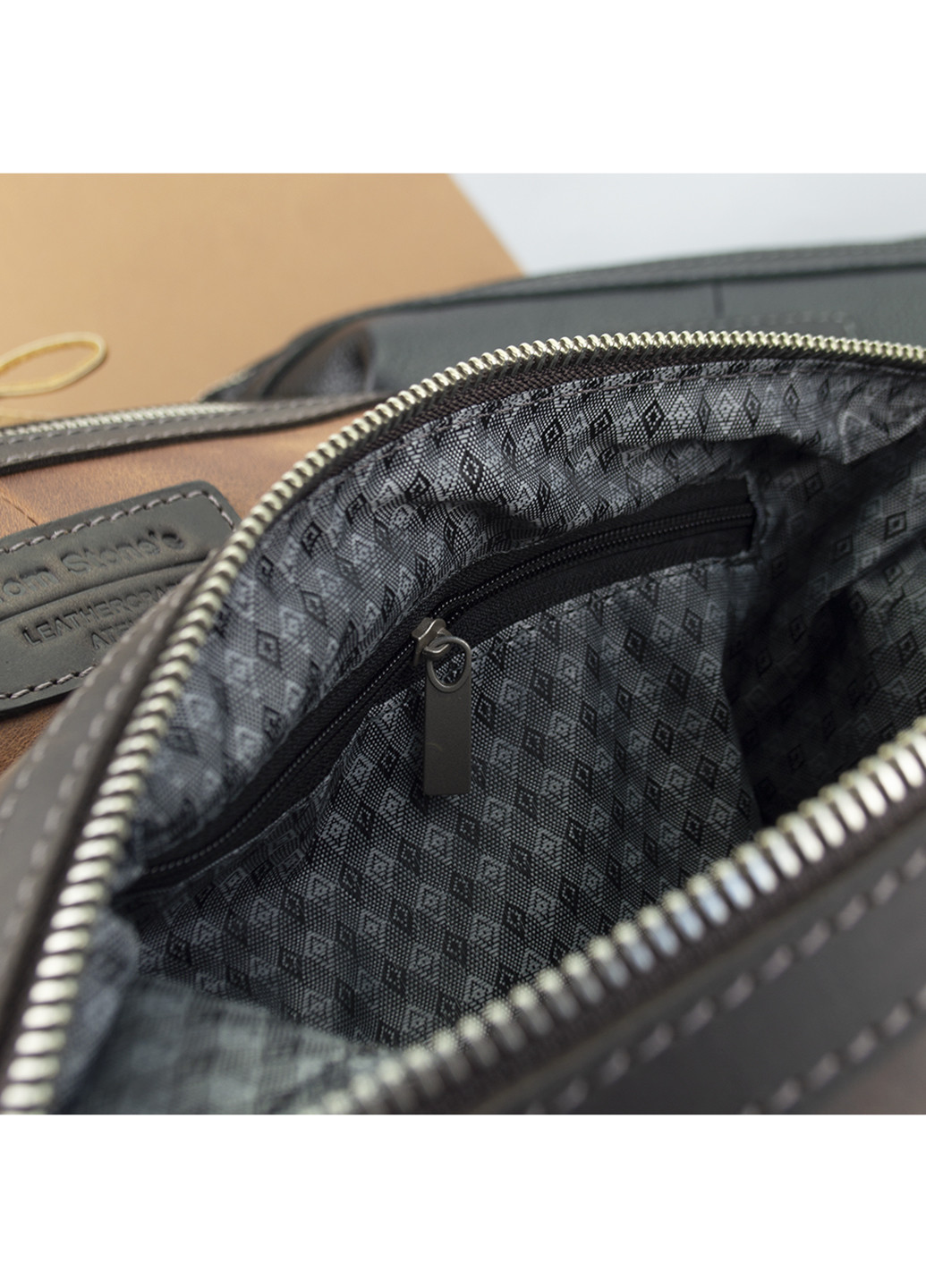 Косметичка чоловіча велика шкіряна 064 Br коричнева Tom Stone (250016356)