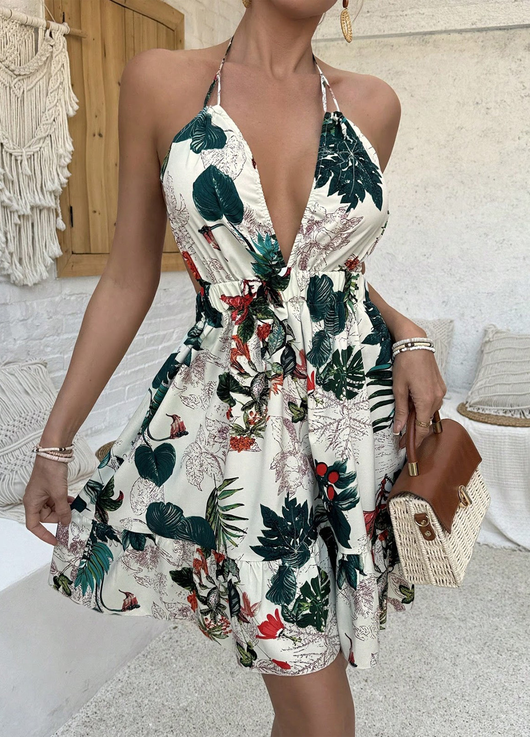 Белое кэжуал платье SHEIN с цветочным принтом