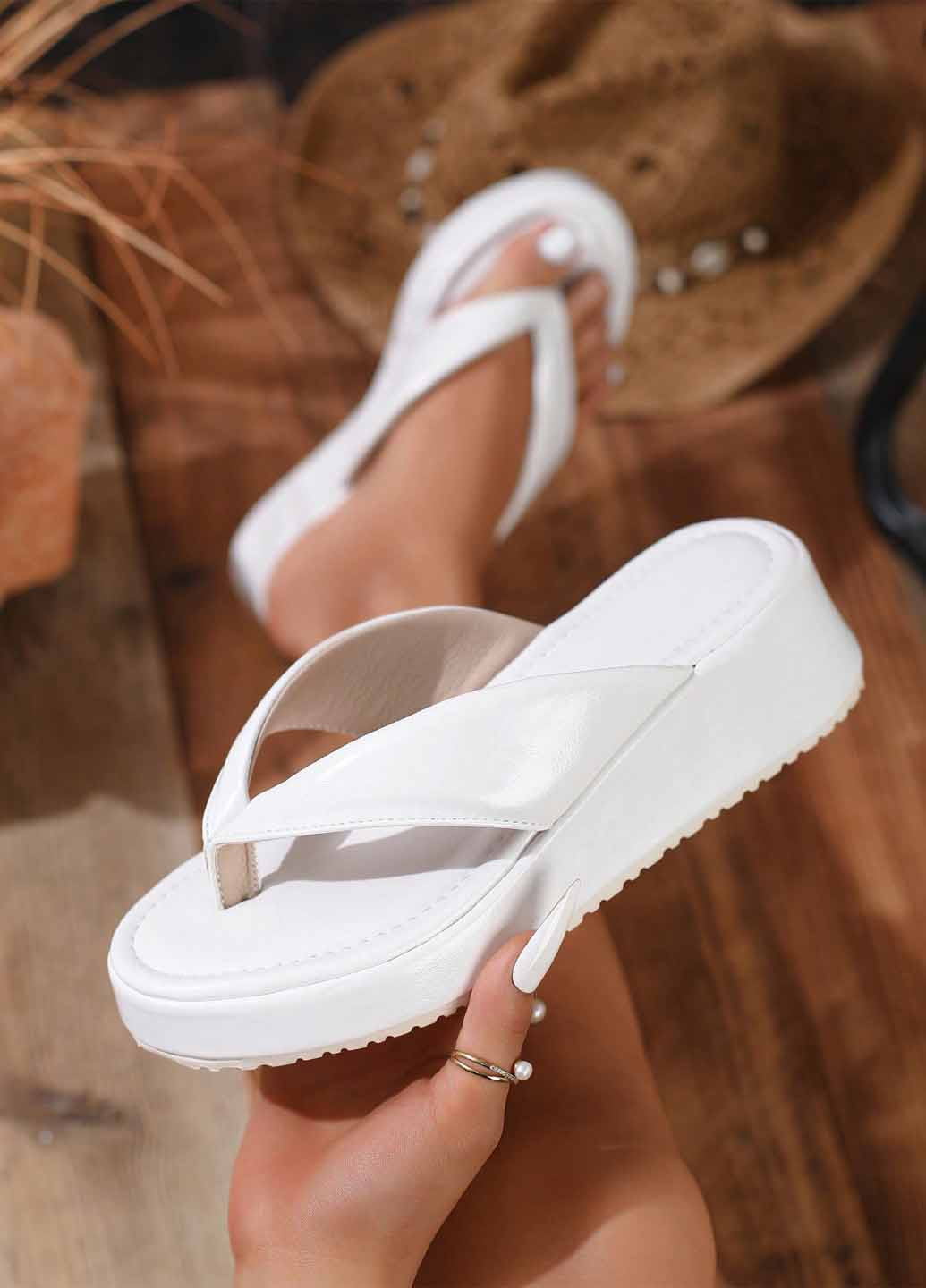 Белые кэжуал вьетнамки SHEIN