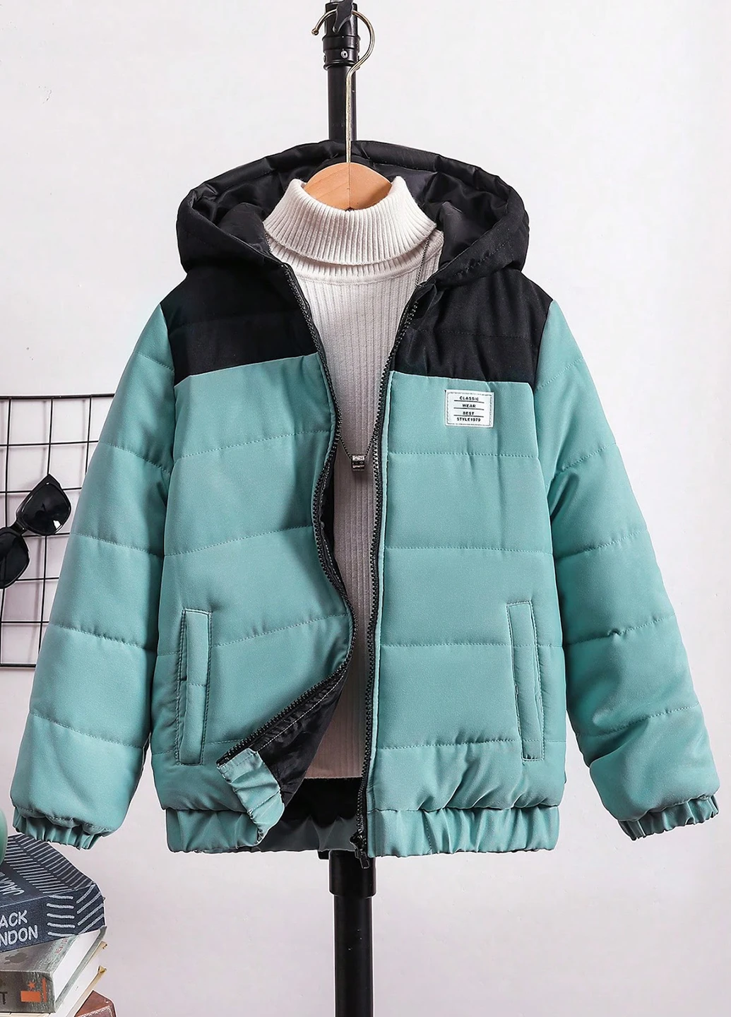 М'ятна зимня куртка SHEIN
