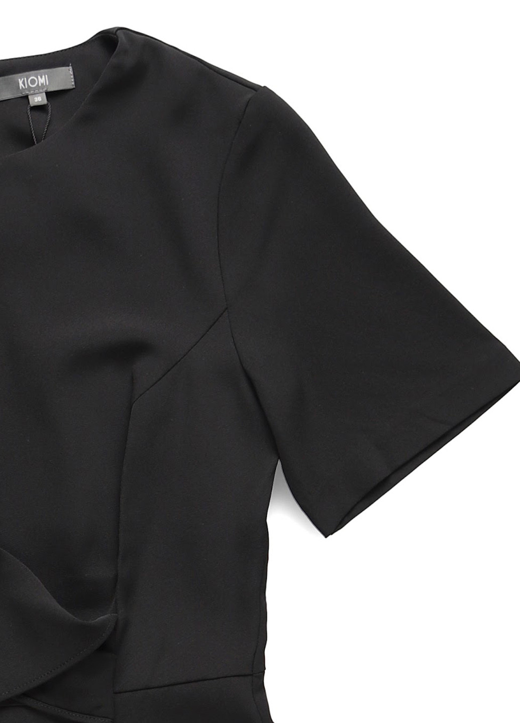 Черное кэжуал платье на запах Kiomi однотонное