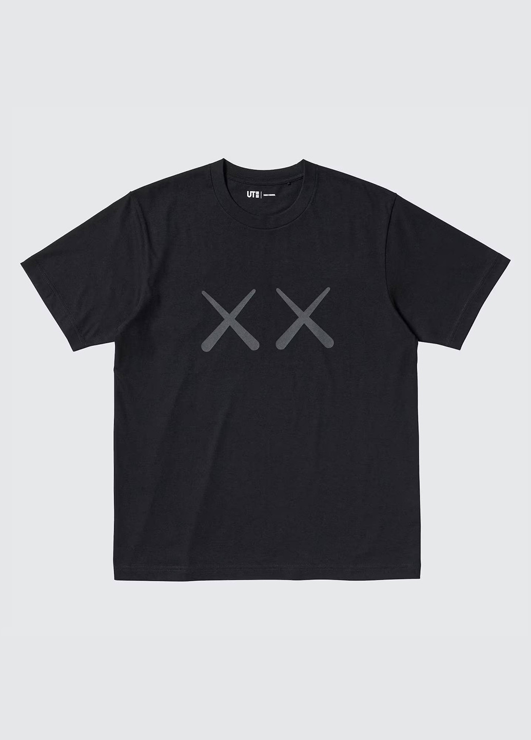 Черная футболка Uniqlo