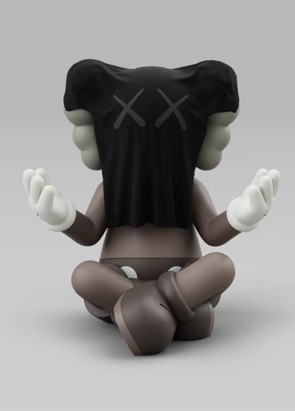 Черная футболка Uniqlo