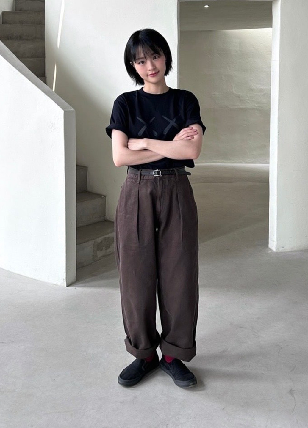 Черная футболка Uniqlo