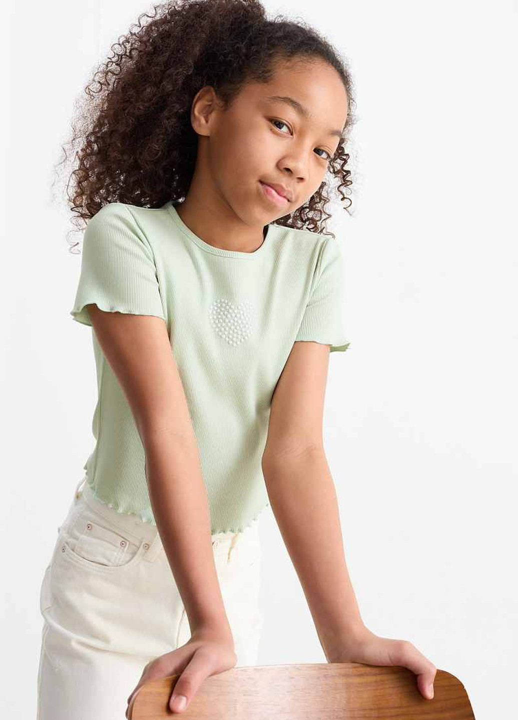 Фисташковая летняя футболка C&A