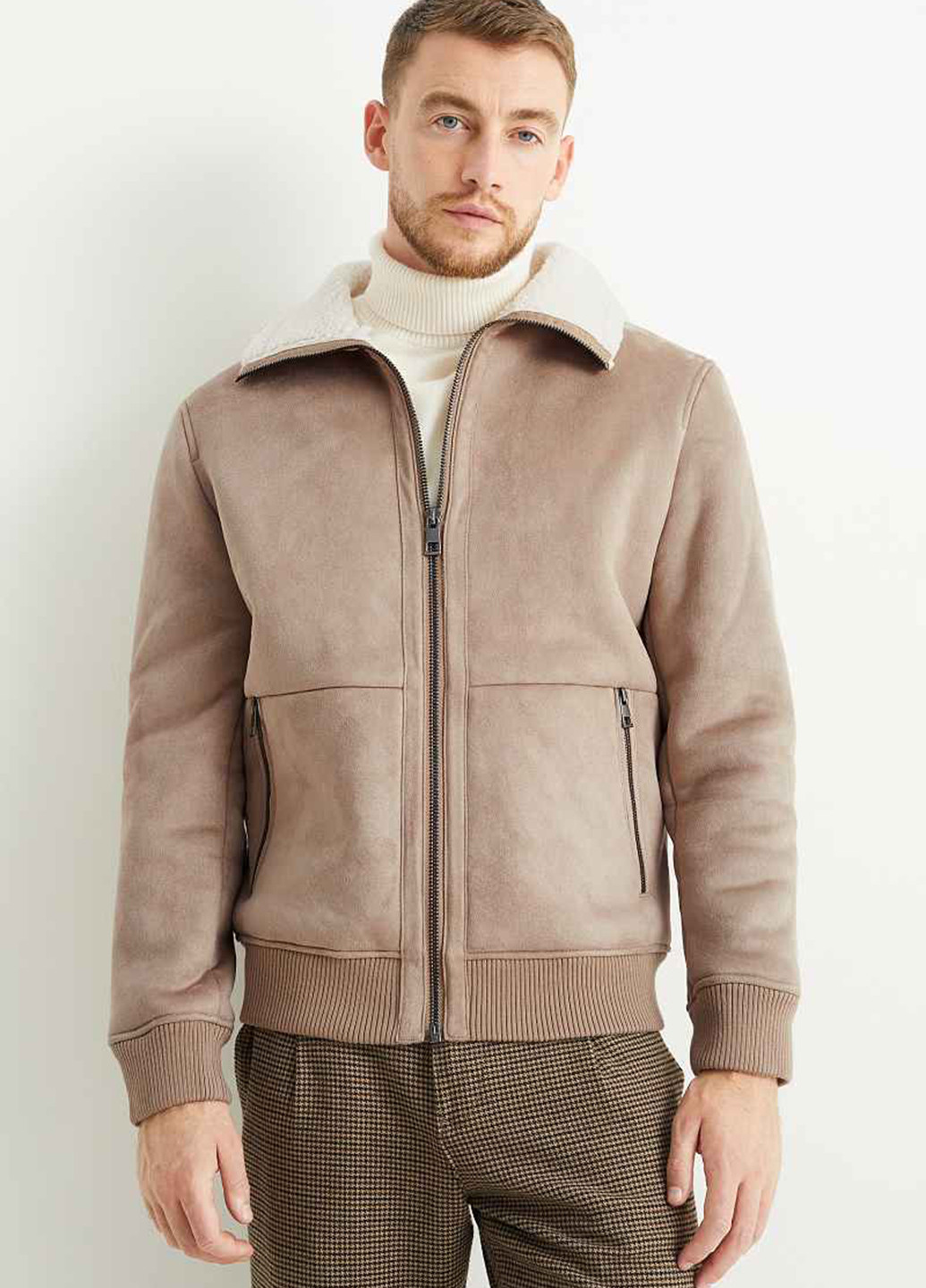 Бежева демісезонна куртка C&A