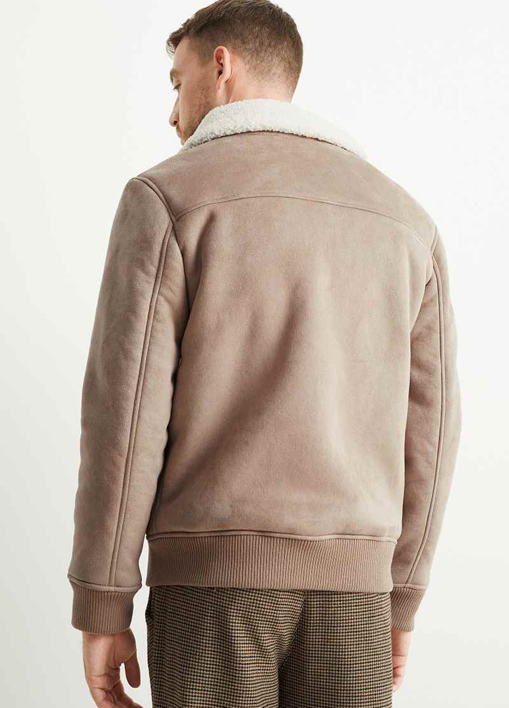 Бежева демісезонна куртка C&A