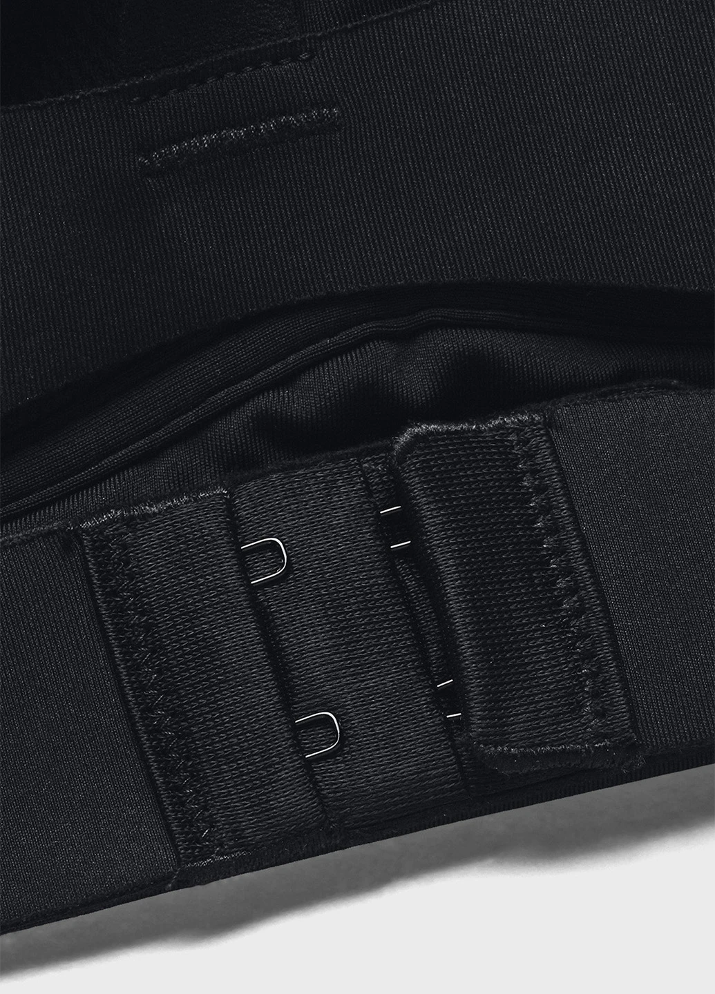 Топ Under Armour (263206948)