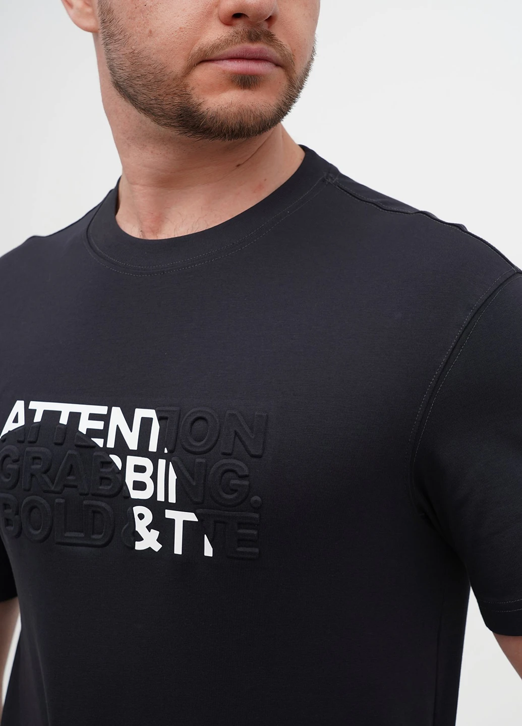 Черная футболка Trend Collection