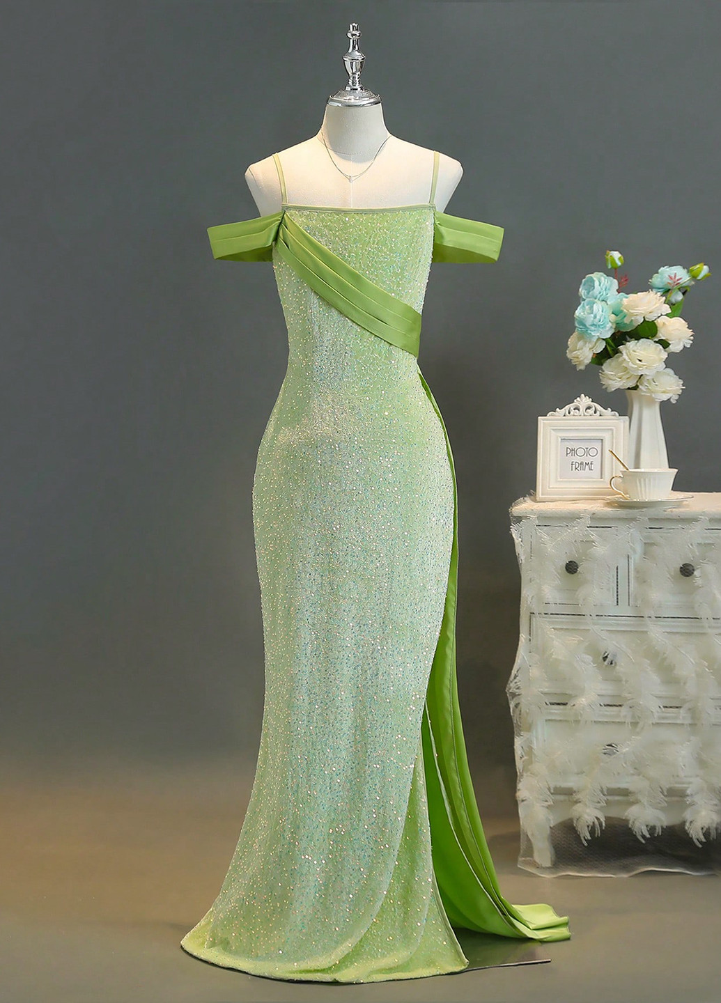 Світло-зелена сукня SHEIN (316734611)