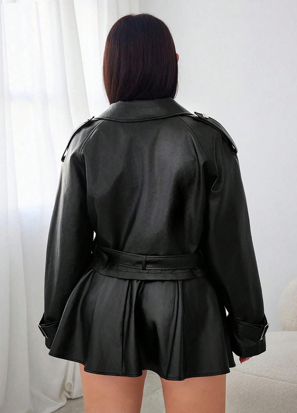 Черная демисезонная куртка куртка-пиджак SHEIN