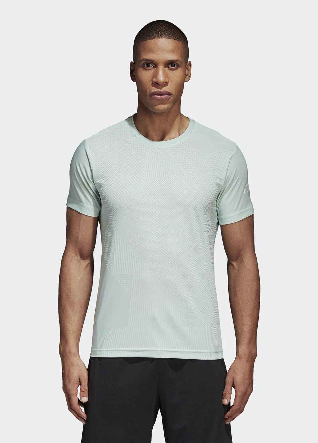 М'ятна футболка adidas
