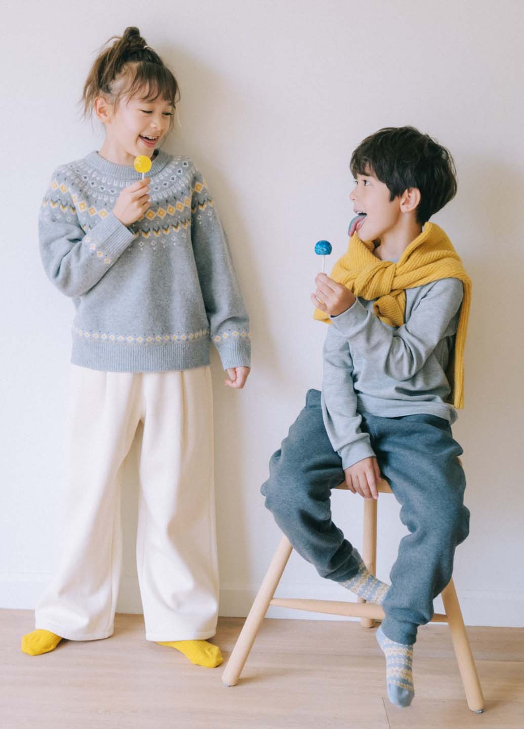 Желтый демисезонный джемпер джемпер Uniqlo