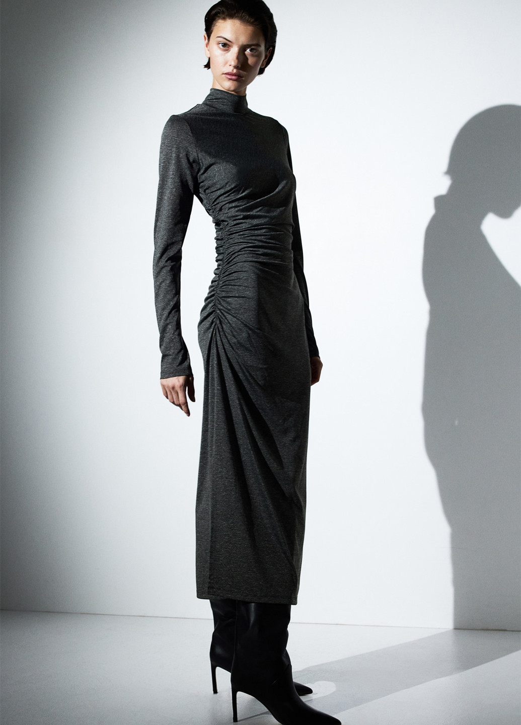 Темно-сіра кежуал сукня силуетна, сукня-водолазка H&M меланжева