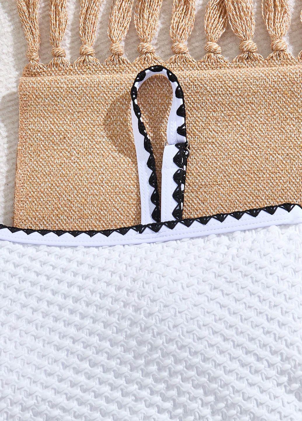 Білий демісезонний купальник суцільний SHEIN