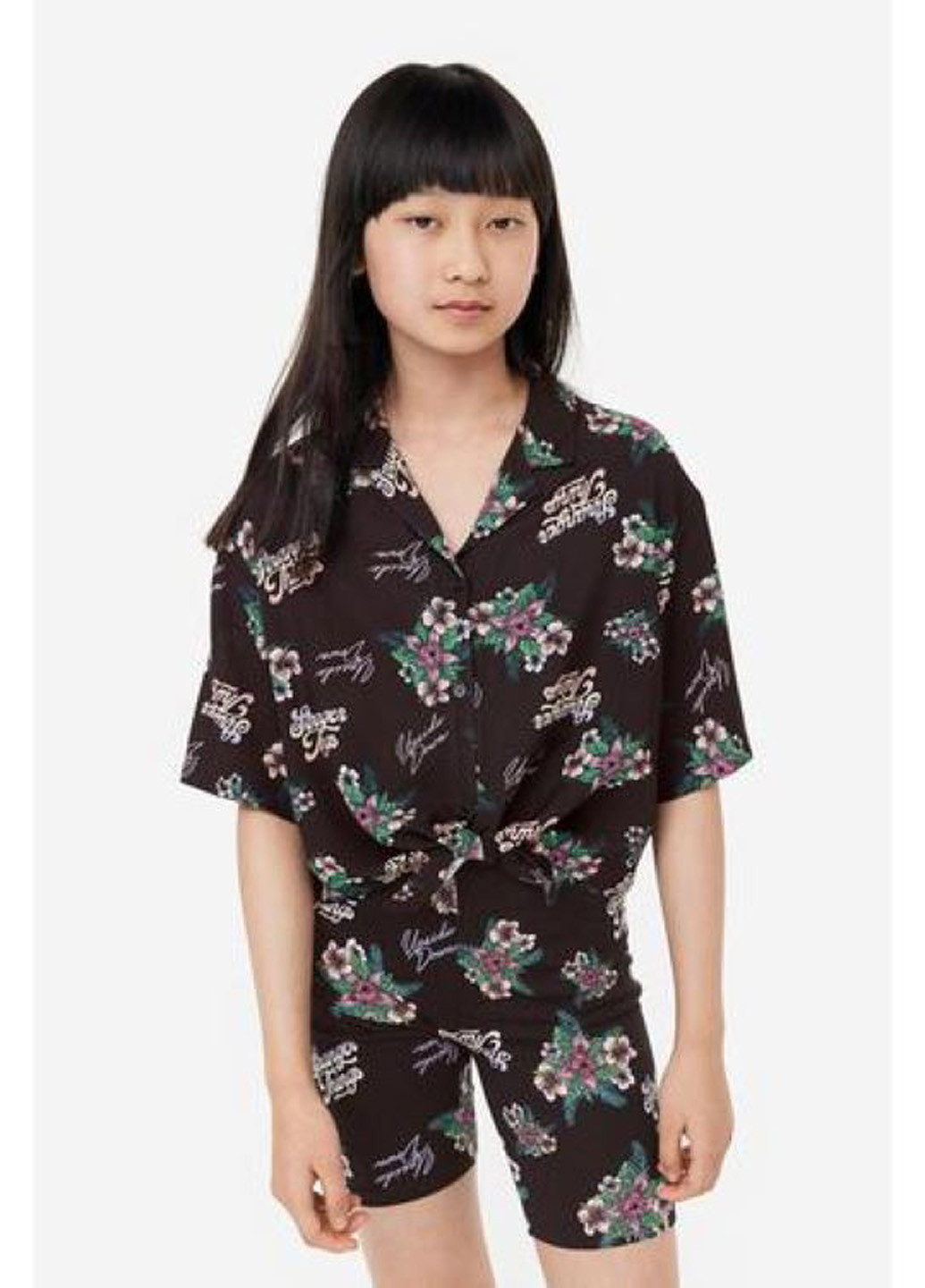 Темно-коричневая цветочной расцветки блузка H&M летняя