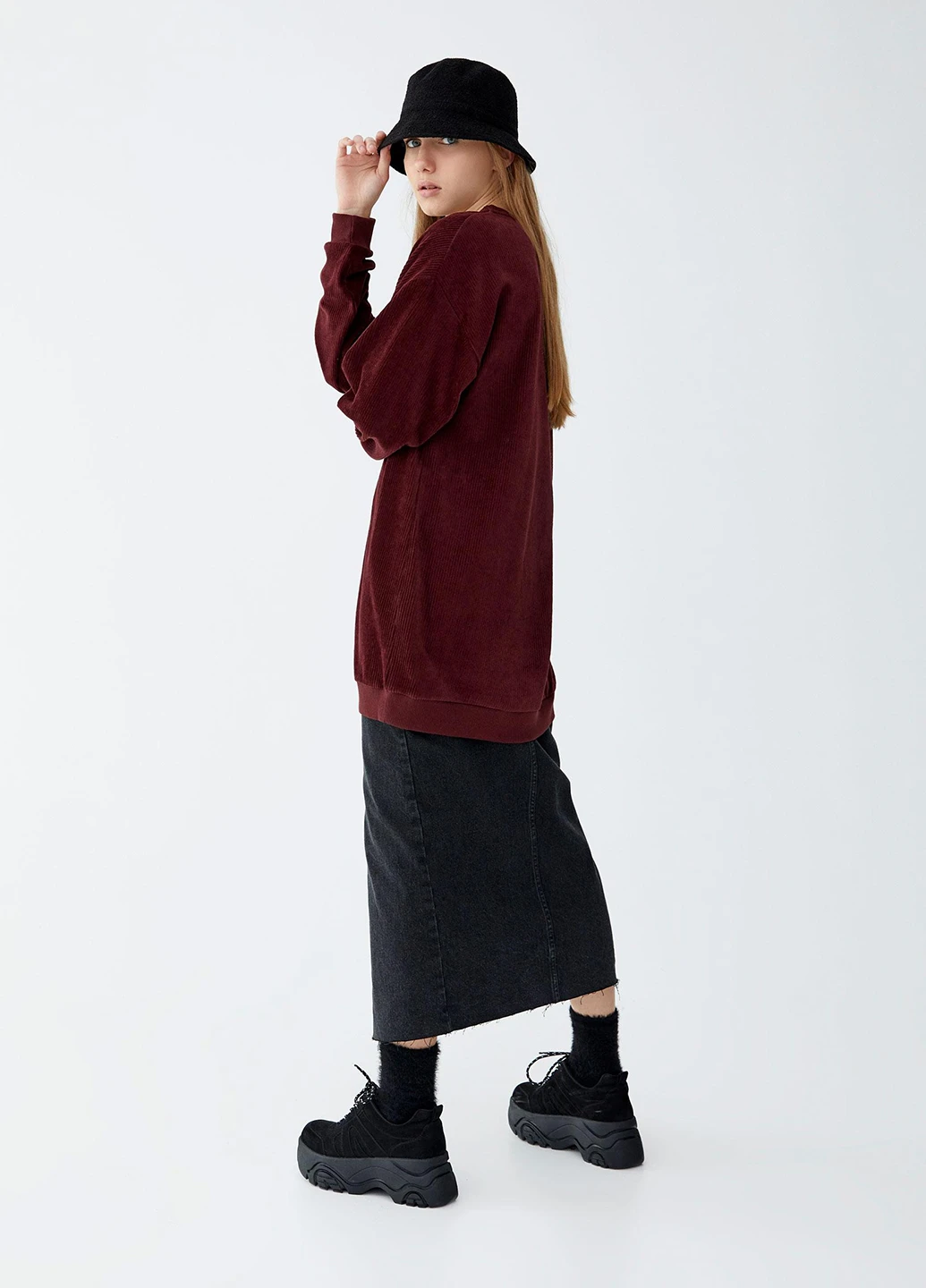 Бордовый свитшот Pull & Bear однотонный без декора (251912707)