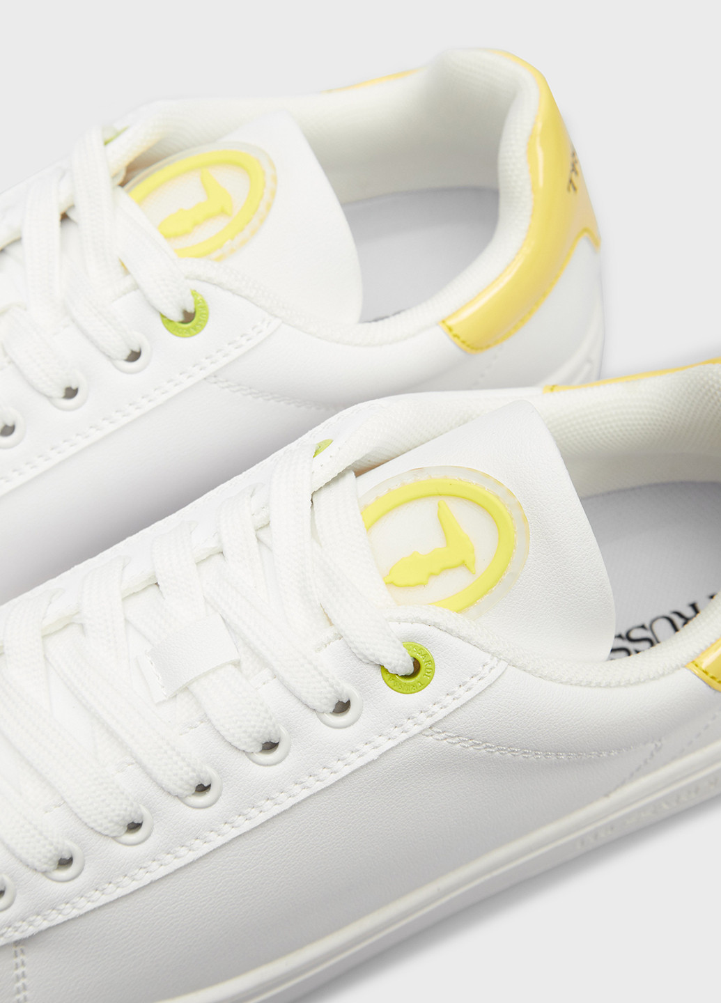 Белые кеды Trussardi