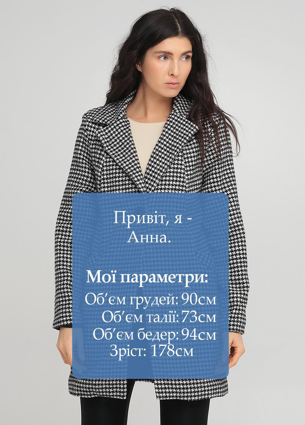 Черно-белое демисезонное Пальто однобортное New Collection