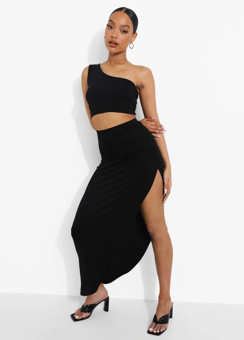 Черная кэжуал однотонная юбка Boohoo