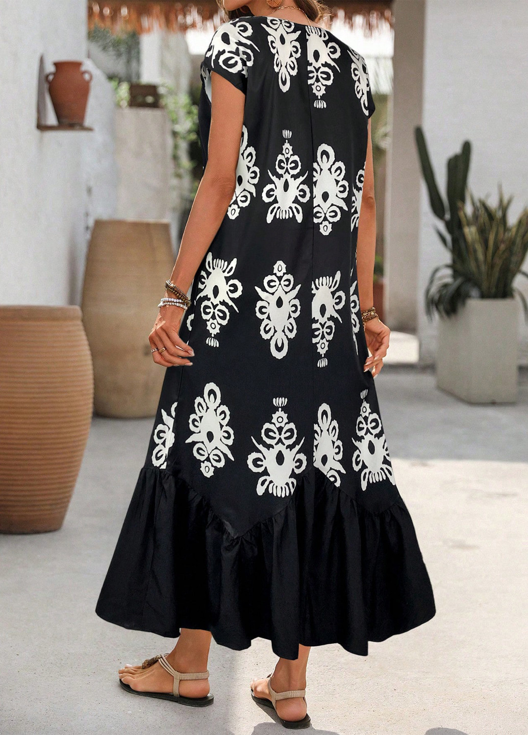 Чорна кежуал сукня а-силует SHEIN з малюнком