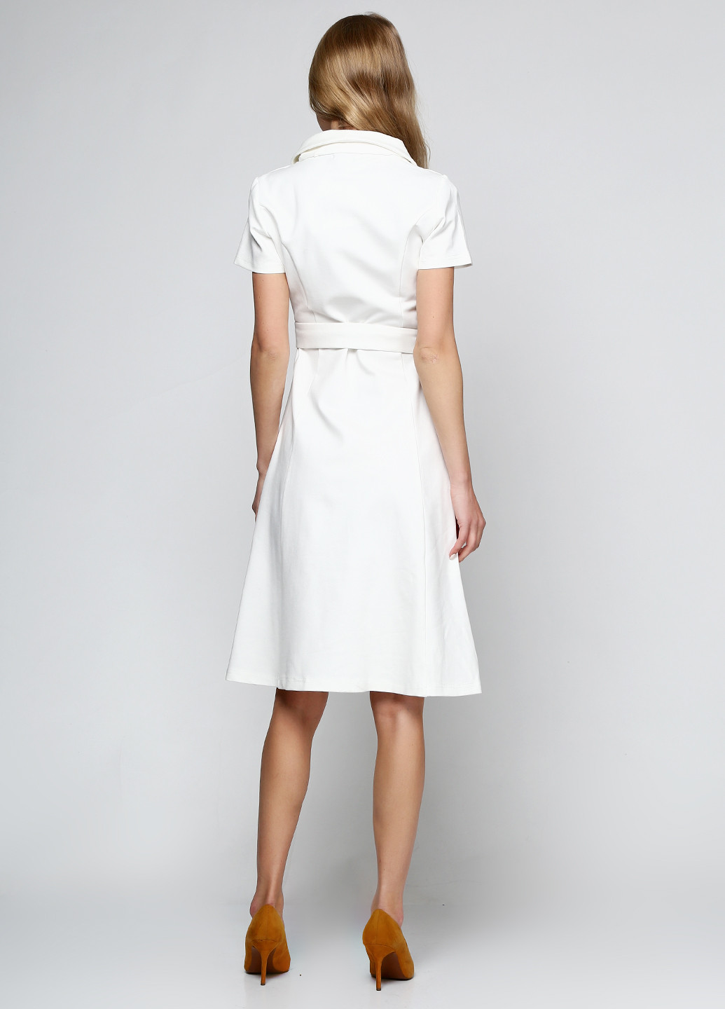 Белое кэжуал платье Mint & Berry