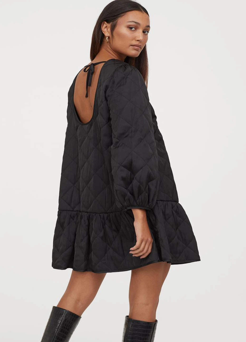 Черное платье H&M однотонное
