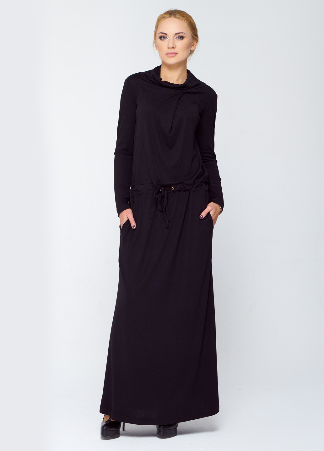Чорна кежуал сукня Majaly однотонна