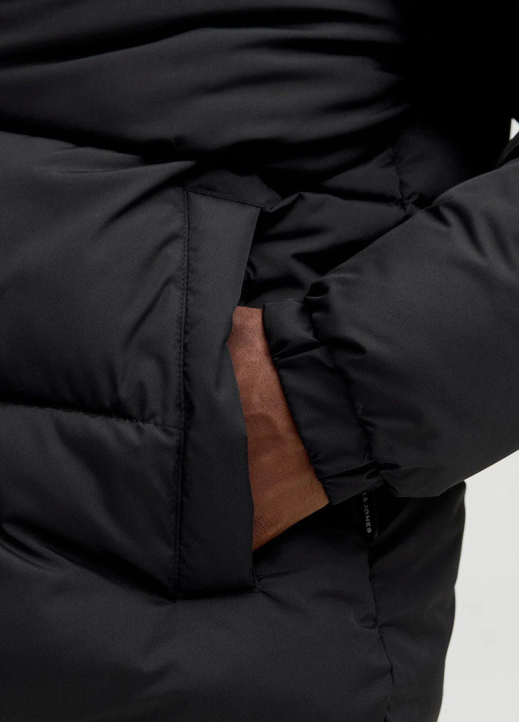 Черная демисезонная куртка Jack & Jones