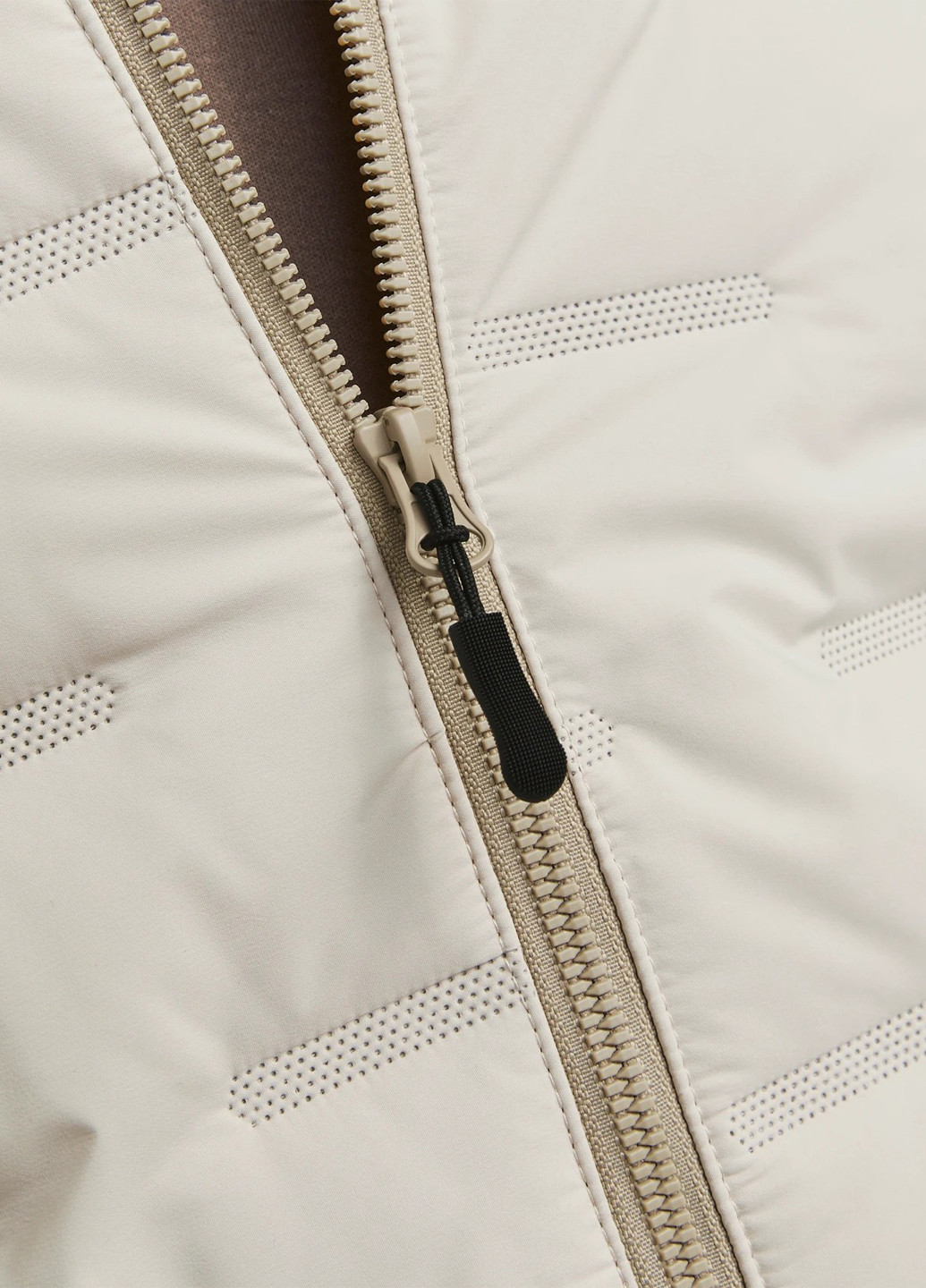 Кремова демісезонна куртка Jack & Jones