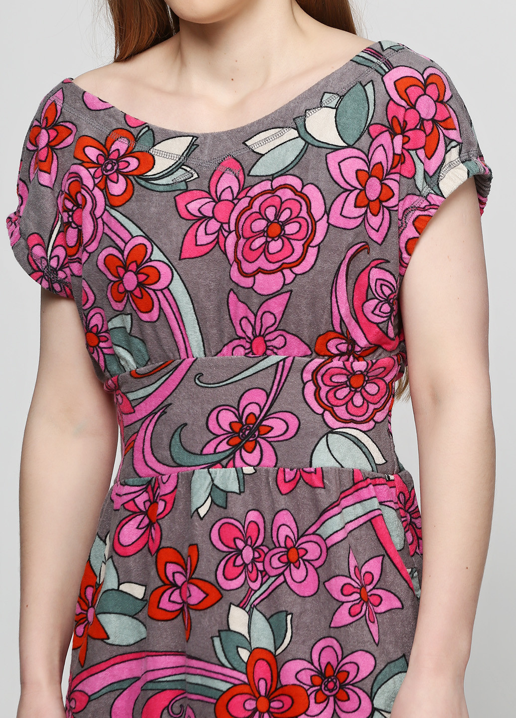 Серое кэжуал платье Juicy Couture с цветочным принтом
