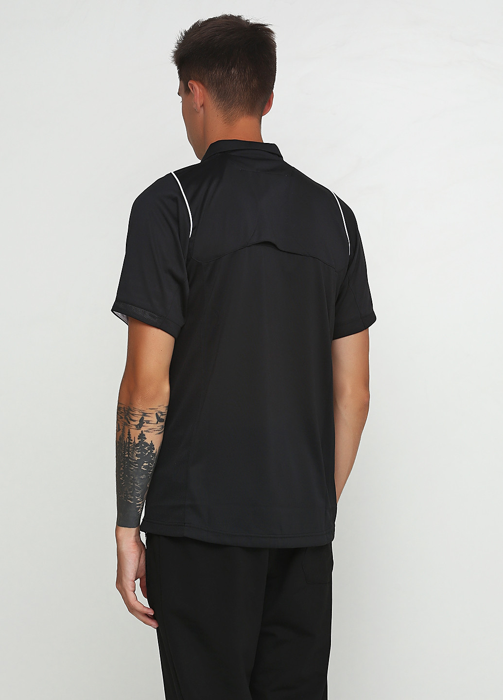 Черная футболка-поло для мужчин Umbro