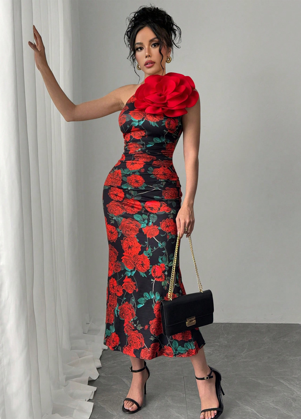 Чорна вечірня сукня годе SHEIN троянди