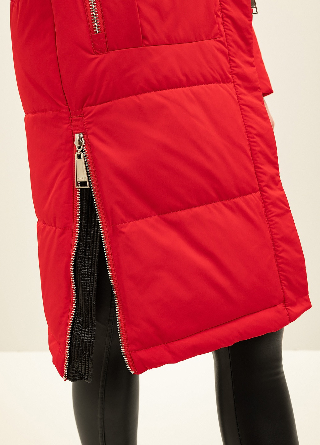 Красная зимняя куртка Visdeer
