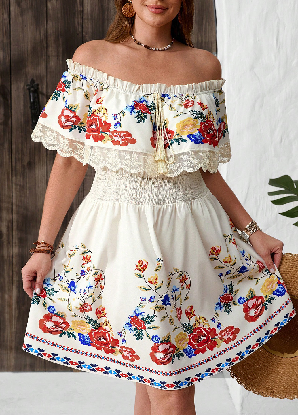 Кремова кежуал сукня з відкритими плечима SHEIN з квітковим принтом