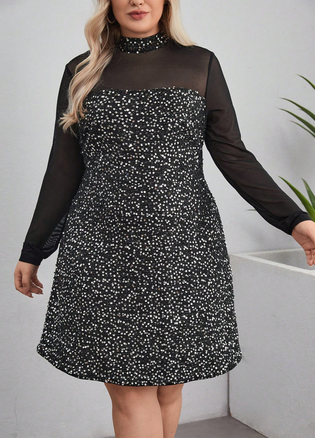 Черное вечернее платье футляр SHEIN однотонное