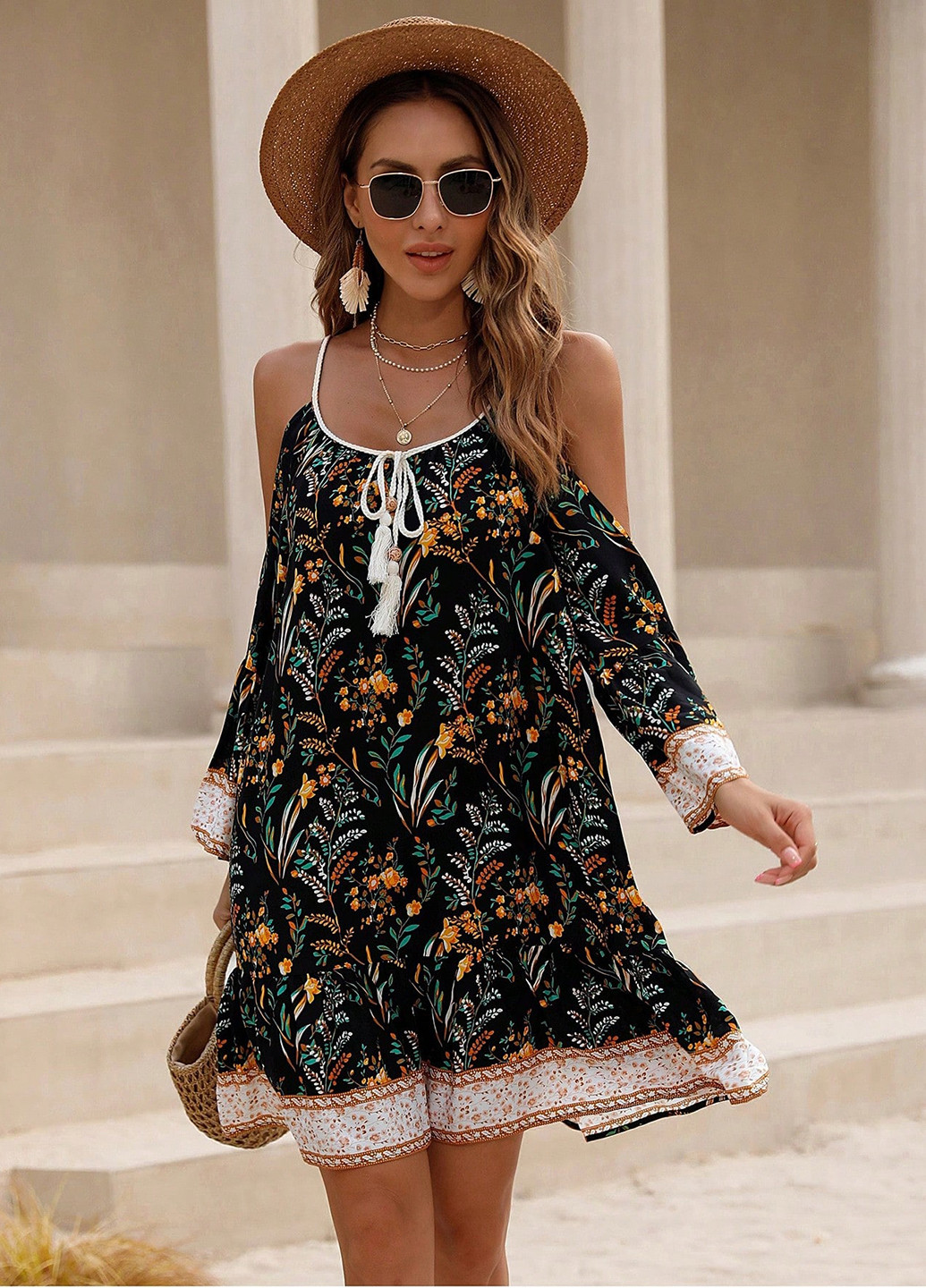 Чорна кежуал сукня з відкритими плечима SHEIN з квітковим принтом