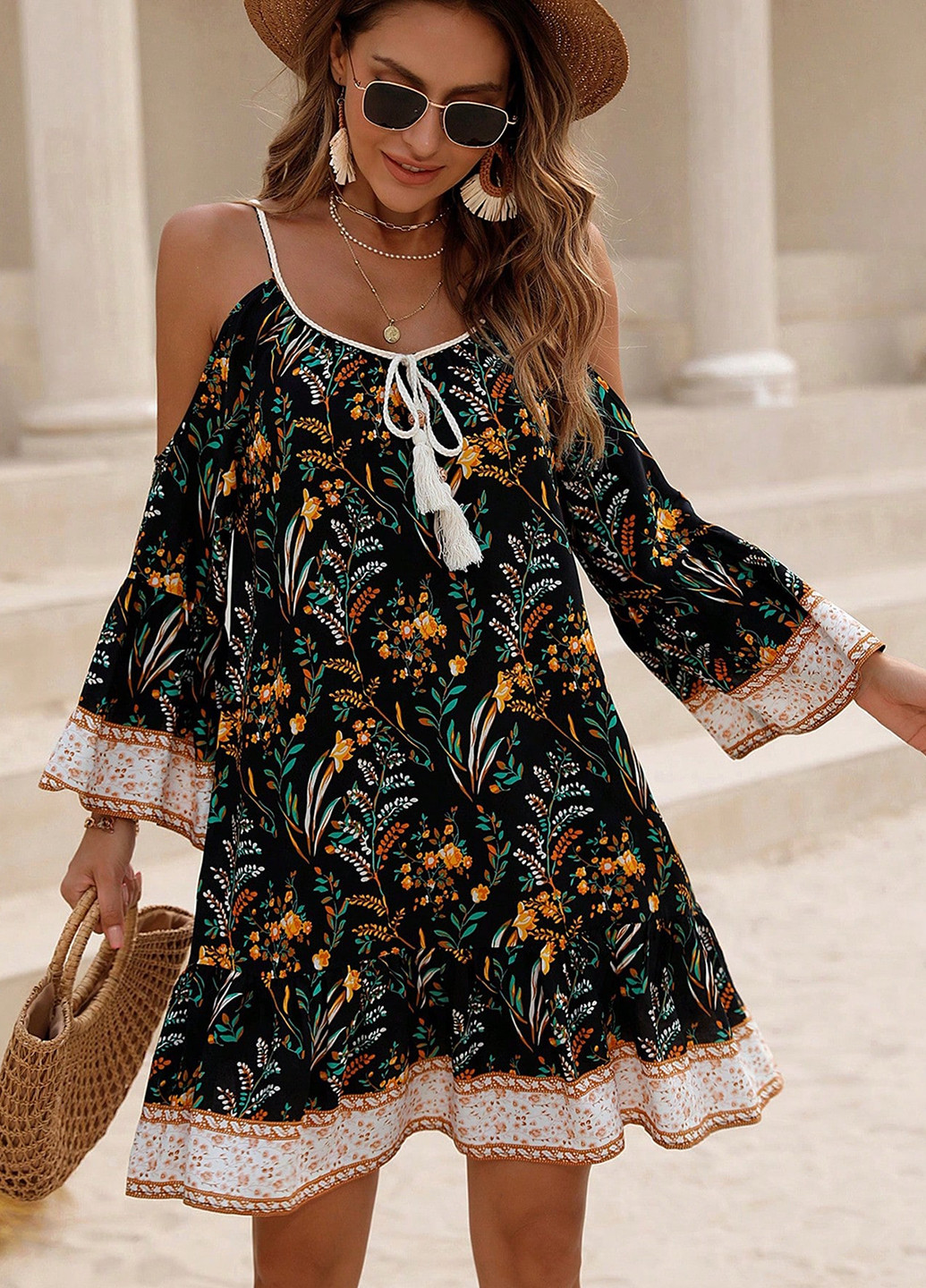 Чорна кежуал сукня з відкритими плечима SHEIN з квітковим принтом