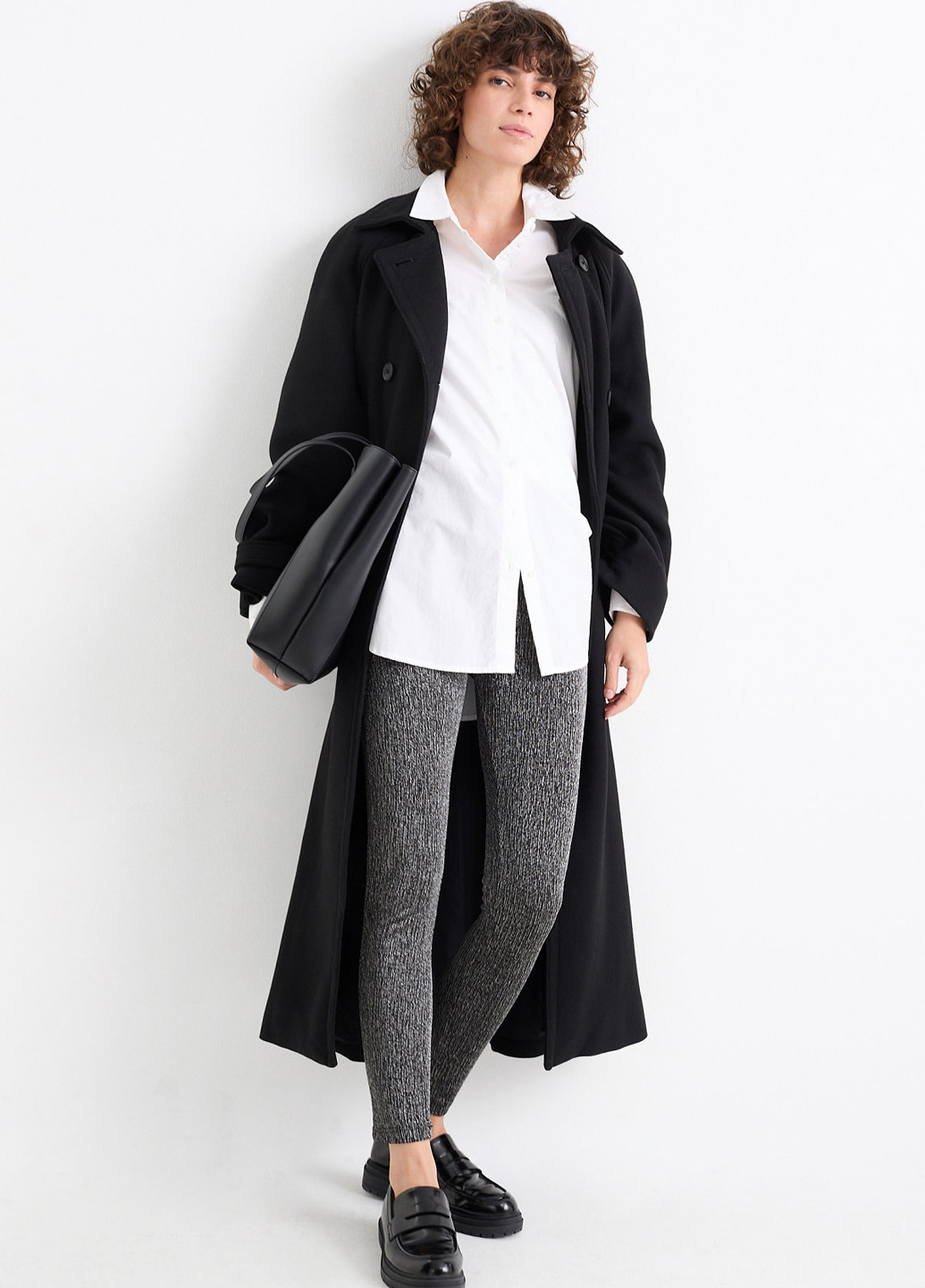 Черные демисезонные леггинсы C&A