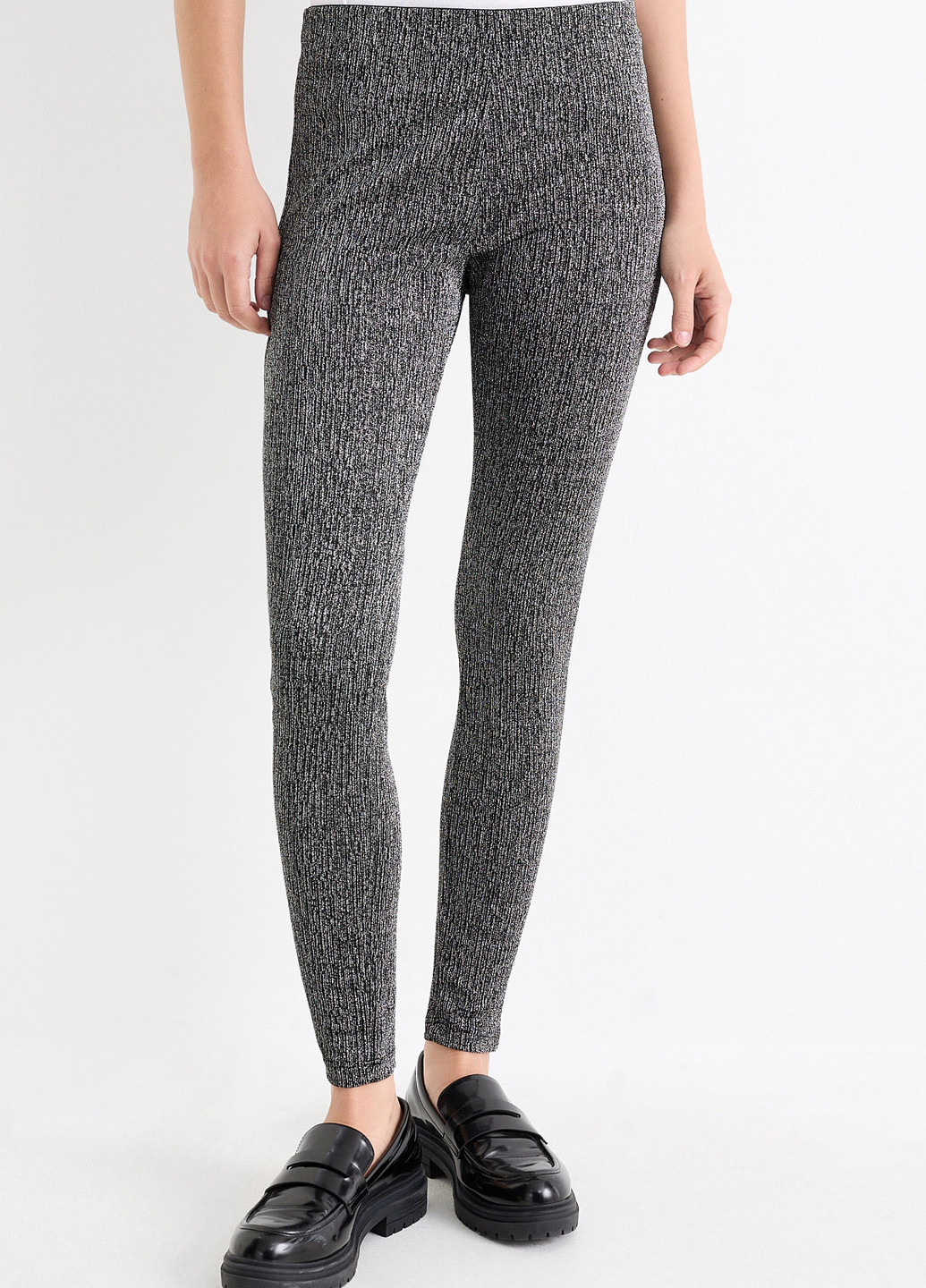 Черные демисезонные леггинсы C&A