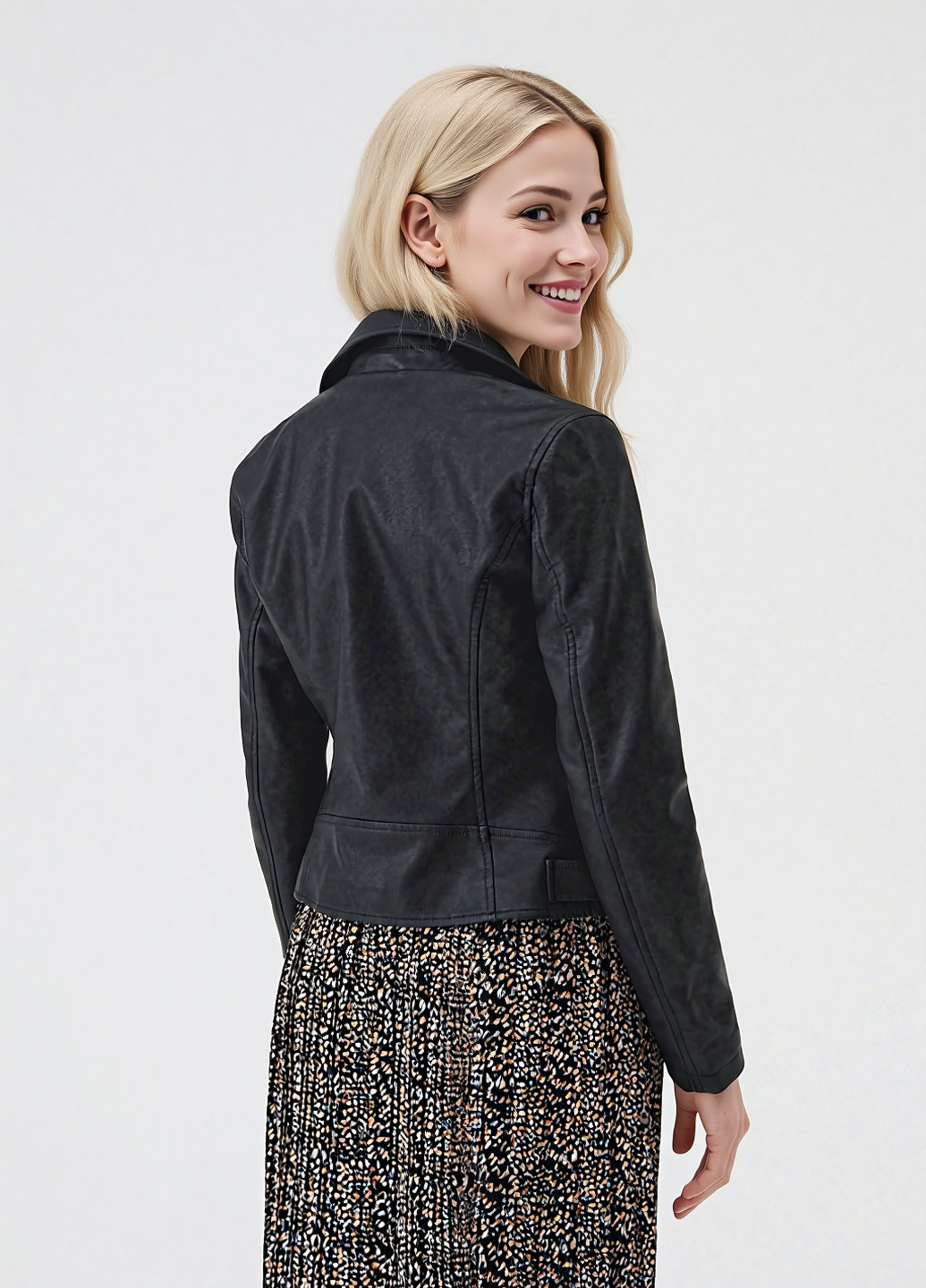 Чорна демісезонна куртка Sinsay