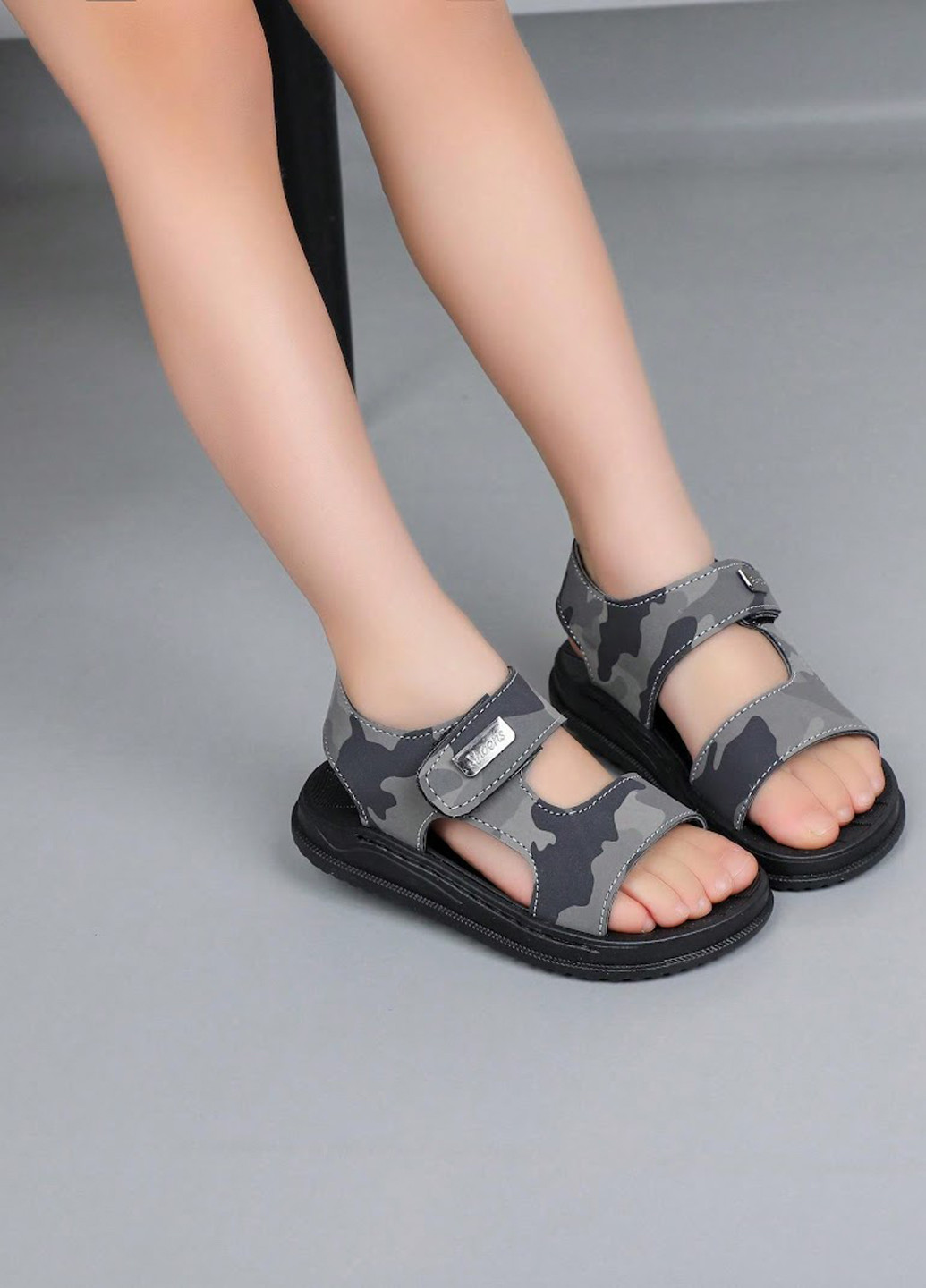 Серые кэжуал сандалии SHEIN на липучке
